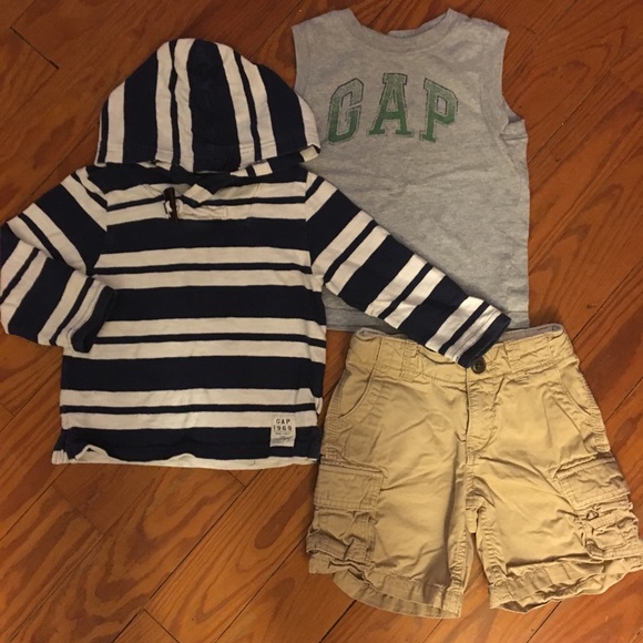 GAP Other - Boys Gap Summer Short & Shirt Bundle Size 2T